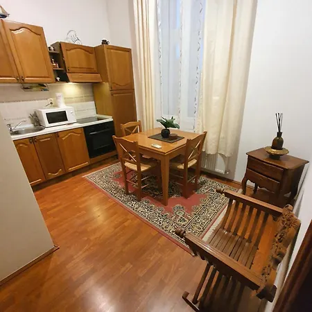Prenociste Nikolas Grand Appartamento *