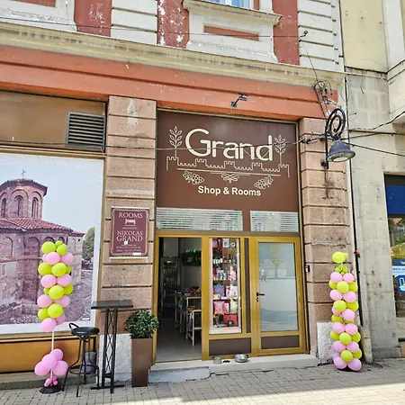 Prenociste Nikolas Grand *