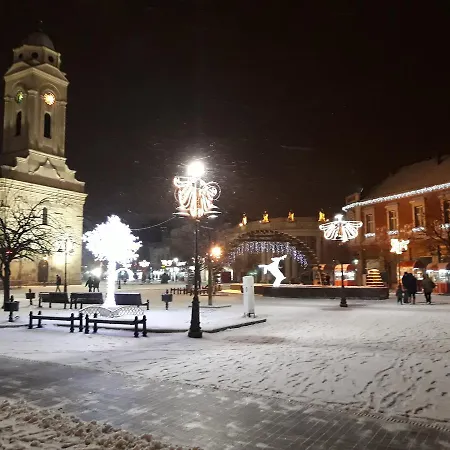 Prenociste Nikolas Grand *