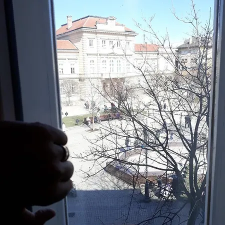 Prenociste Nikolas Grand Apartman *