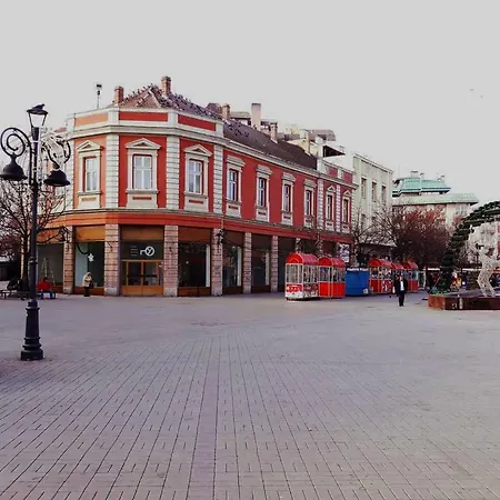 Prenociste Nikolas Grand