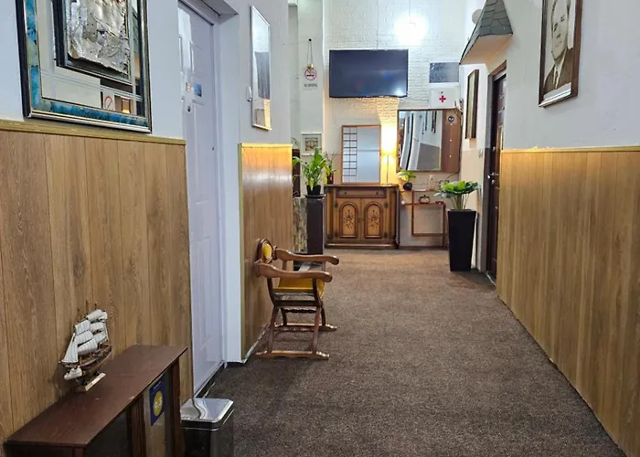 Prenociste Nikolas Grand