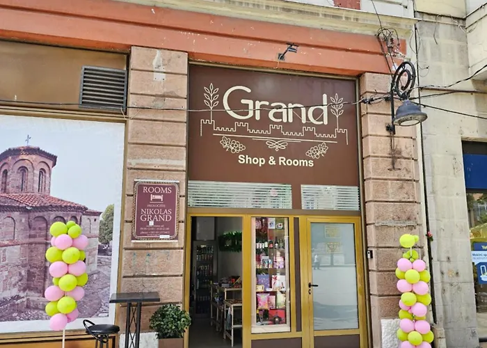 Prenociste Nikolas Grand *