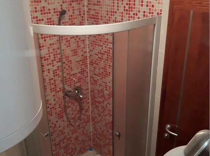 Prenociste Nikolas Grand * 스메데레보