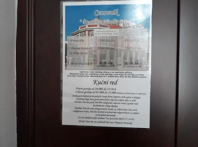Prenociste Nikolas Grand 아파트 스메데레보